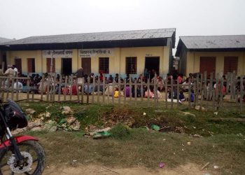 कक्षाकोठाभित्र वार्षिक परिक्षा, चौरमा विवाहको भोजकाे रमिता