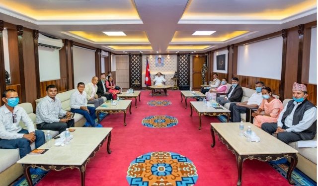 अर्को दशैंमा सीतारामको मूर्ति उदघाटन गर्ने गरी काम गर्न निर्देशन