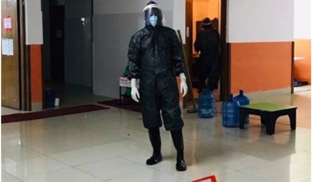 काेराेनासंक्रमितले नै गर्छन् कोरोनाका बिरामीको उपचार