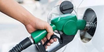 सरकारले फेरि बढायो पेट्रोलको मूल्य