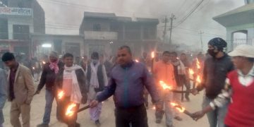 संसद विघटन विरुद्ध सम्सिमा ओली र भण्डारीको बिरुद्ध मशाल जुलुस प्रदर्शन