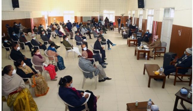 नेपाली कांग्रेसकाे बैठकमा सभापति र वरिष्ठ नेताबीच बैठकमै चर्काचर्की