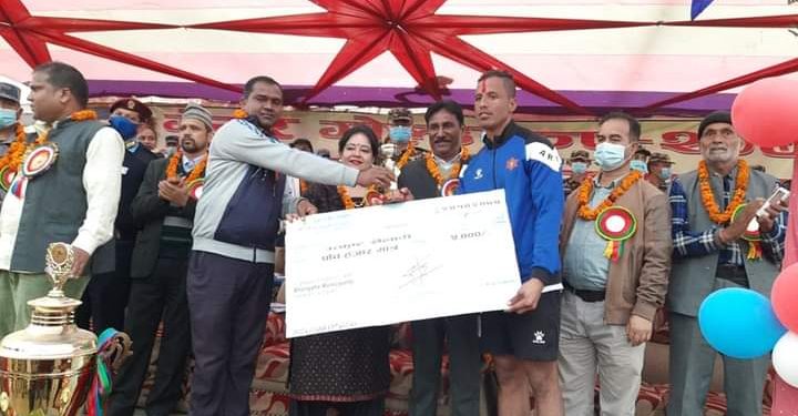 महोत्तरीको भंगहामा सम्पन्न मेयरगोल्डकप २०७७ को उपाधि त्रिभुवन आर्मी क्लवको पोल्टामा