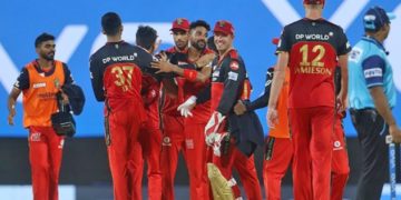 आईपीएलमा कप्तान बिराटकाे बेंगलोरले जिते लगातार दोस्रो जित