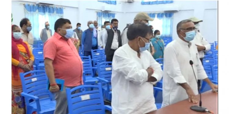 प्रदेश २ मा विपक्षी दलद्वारा संसद बैठक अवरुद्ध