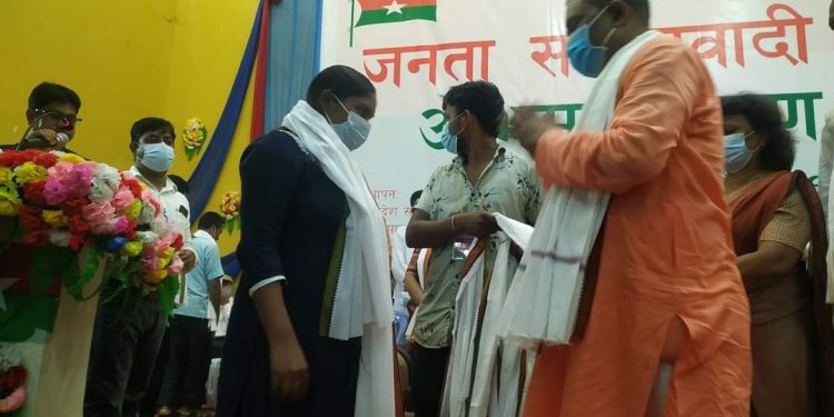 जसपाद्वारा सहिद परिवारलाई सम्मान सहिद परिवारलाई आफनै परिवार बुझन प्रदेश सरकारलाई अध्यक्ष यादवकोे निर्देशन