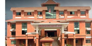 ८ हजार घुससहित सिडिओ कार्यालय धनुषाका नासु पक्राउ