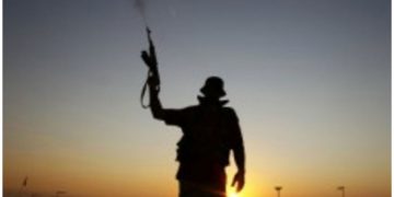 प्रहरीद्वारा तीन राउण्ड हवाई फायर