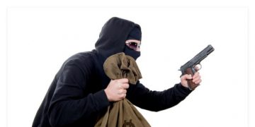 लाेहारपटी नगरपालिकामा धनमालसहित ६ लाखको चोरी