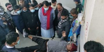 राउतको आरोप- नश्लीय प्रहरीले बन्दुकको दम्भ देखाए