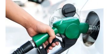 फरी बढयाे पेट्रोलकाे मूल्य पेट्रोल १४५रुपैयाँ पुगयाे