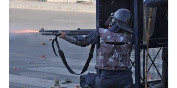 काठमान्डाैमा चल्याे रबरकाे गाेलि