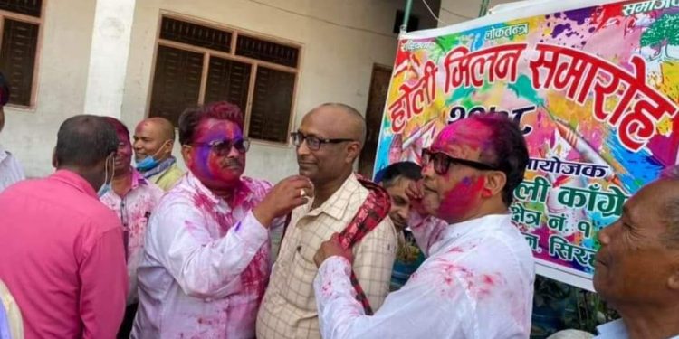 जसपा र एमाले पार्टी प्रत्याग गरी दर्जनौं काङ्ग्रेसमा प्रवेश