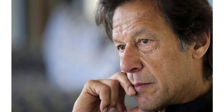 अविश्वासकाे प्रस्ताव संसदबाट पास