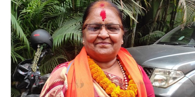 उपप्रमुख रेणु झा जनता समाजवादी पार्टी नेपालमा प्रवेश