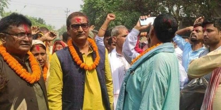 कांग्रेस परित्याग गरेका मनोजकुमार झा एकडारा गाँउपालीका प्रमुखमा दिए उम्मेदवारी