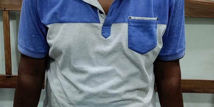 महोत्तरीमा  श्रोत न खुलेको सुनको बिस्कुट सहीत एकजना पक्राउ