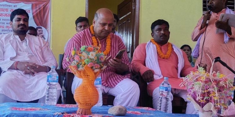 संघीयता कार्यान्वयनमा सबै पार्टी र जनताहरुलाइ एकजुट हुन मन्त्री कुश्वाहाकाे आग्रह