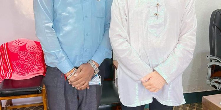 विद्यार्थी नेता एवम समाजसेवामा छुठै पहिचान बनाएका सुरेन्द्र यादवलाई डा भटराइले दिए मधेस प्रदेशको संयोजकको जिम्मेवारी