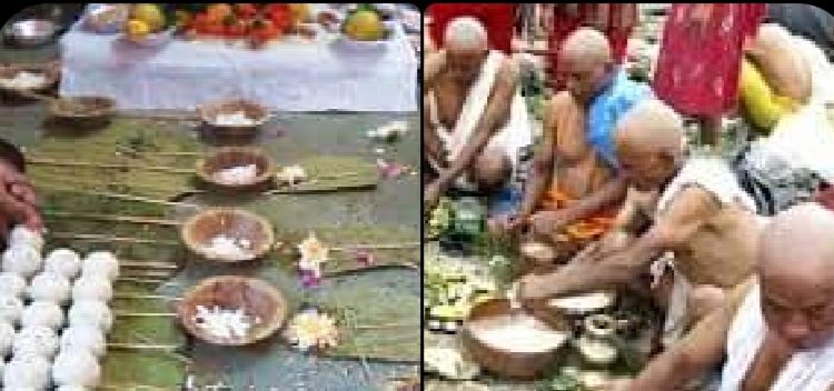 दिबंगत पितृलाई जल अर्पण गर्दै आजदेखि सोह्रश्राद्ध अर्थात् पितृपक्ष सुरु