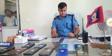 गैशाला प्रहरीको प्रयासमा हराएको १६ थान मोवाईल फेला पारी सम्बन्धित धनिलाई बुझाईयो