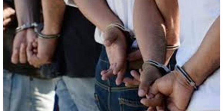 ह्वाट्सएपबाट लाखौं रकम ठगि गर्ने तीन जना पक्राउ