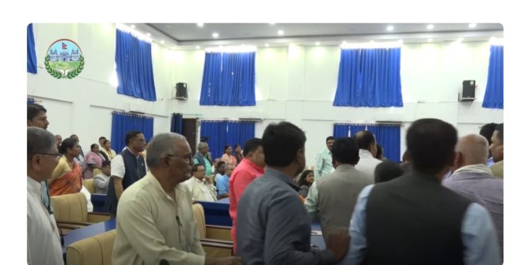 मधेश प्रदेश सभामा जनमत पार्टीको नाराबाजी, बैठक स्थगित