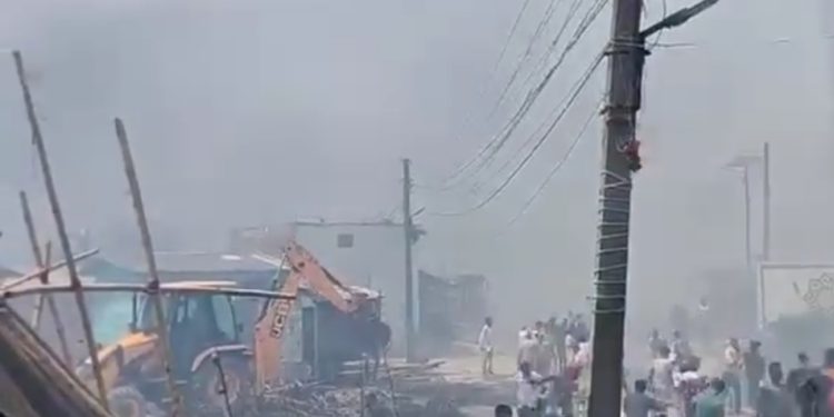 मटिहानीको जरलहवा बस्तीमा भीषण आगलागी सहयाेग गर्न अपिल