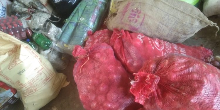 महोत्तरीमा भन्सार छली गरेर ल्याइएको डेढ लाख भन्दा बढीको मालसामन बरामद