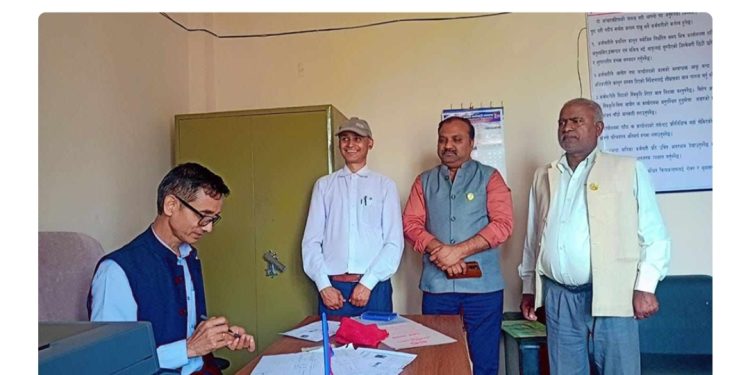 लुम्बिनी प्रदेशसभाका दुई सांसद अशोक राईको पार्टीमा खुले