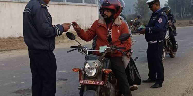 जलेश्वर ट्राफिकले पुस महिनामा उठायो ९ लाख राजश्व