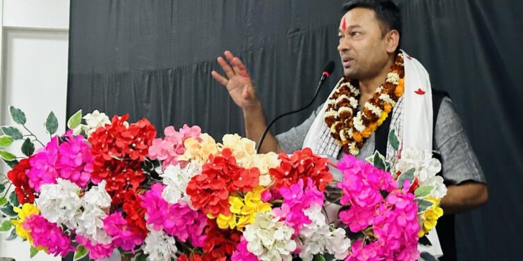 धम्की दिने पत्रकारको नाम केही दिनमै सार्बजनिक गरिने ,मन्त्री यादव