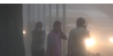 तीव्र गतिको हावाहुरी, जनजीवन प्रभावित