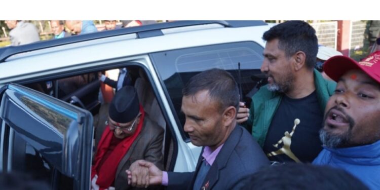 निर्वाचित भएपछि भृकुटीमण्डप पुगे केपी ओली