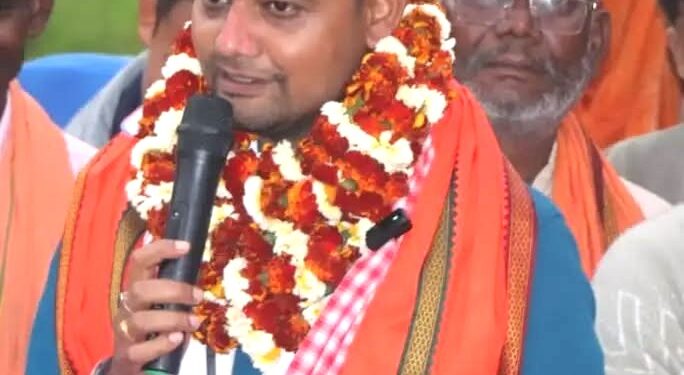 रास्वपा उम्मेदवार उज्वल झाको जनसम्पर्क तथा सार्वजनिक भेटघाट , विकास र समृद्धिका एजेन्डामा सार्थक संवाद