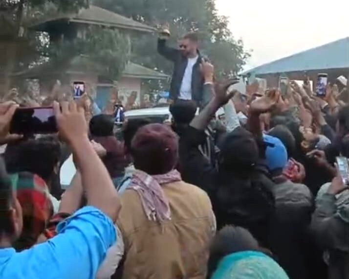 पुर्ख्यौली घर पुगे बालेन्द्र , महोत्तरीबाट चुनावी यात्रालाई थप गति